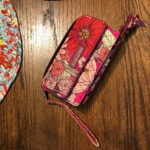 Vera Bradley wristlet wallet